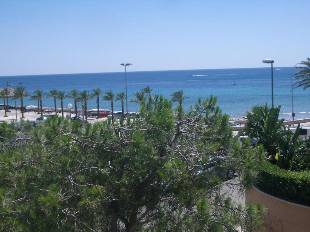 1ª Linea Reformado Y Frente Al Puerto Deportivo Firmamos Contrato Si El Cliente Lo Solicita Aunque Es Necesario Hacer La Reserva Para Poder Comunicarse Hospitalet De L'Infant Esterno foto