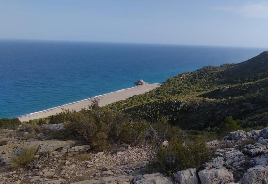1ª Linea Reformado Y Frente Al Puerto Deportivo Firmamos Contrato Si El Cliente Lo Solicita Aunque Es Necesario Hacer La Reserva Para Poder Comunicarse Hospitalet De L'Infant Esterno foto